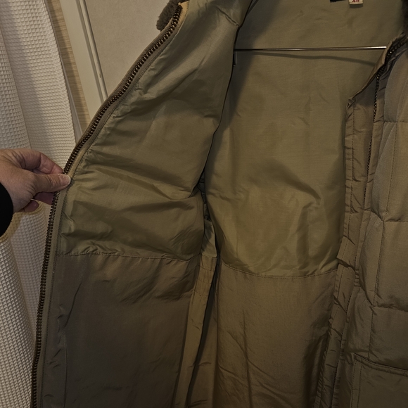 Eddie Bauer Blizzard Proof Tan Puffer Jacket with Faux Fur Collar 1962 - Picture 4 of 13